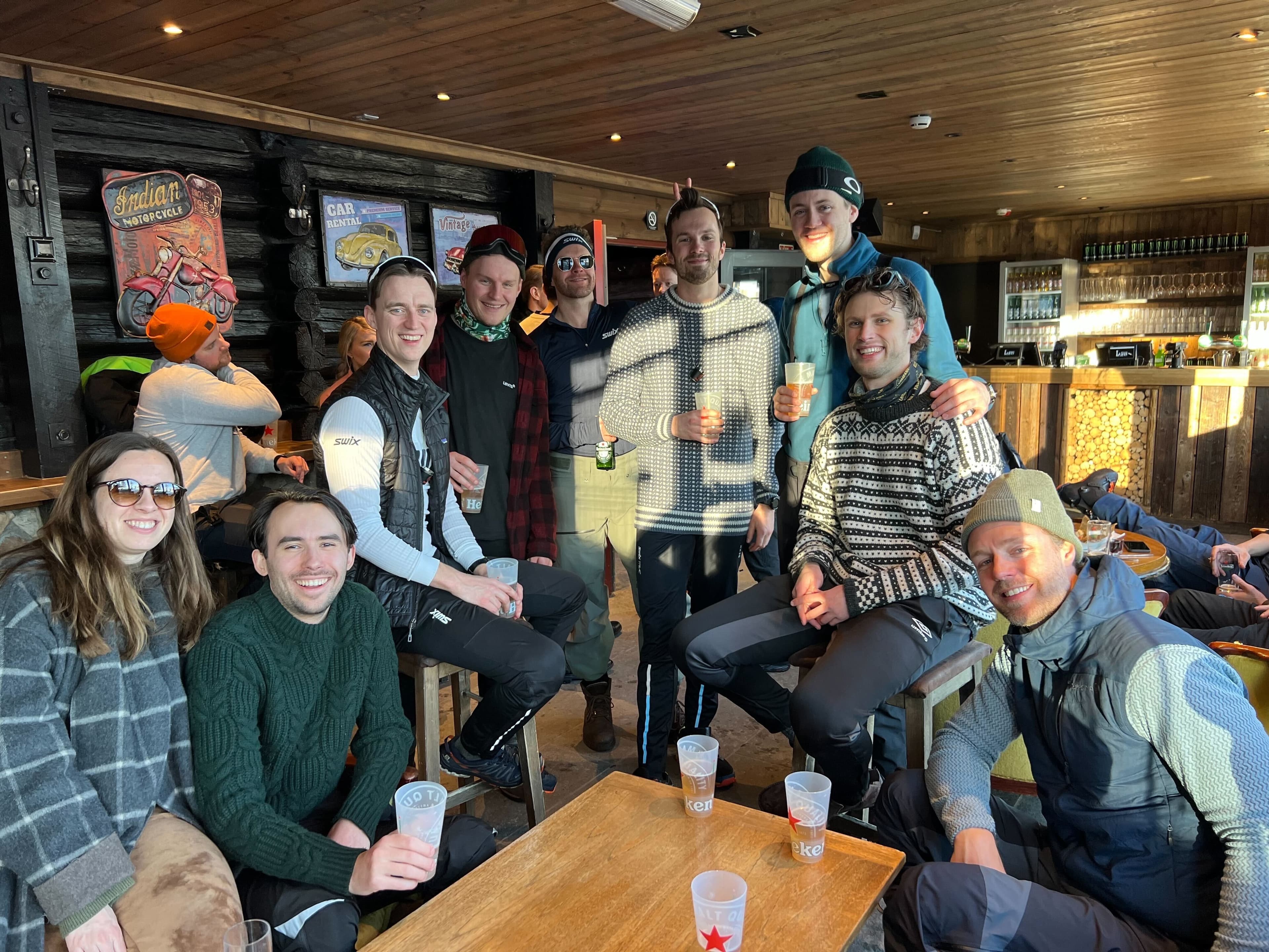 Kollegaer på afterski i Trysil